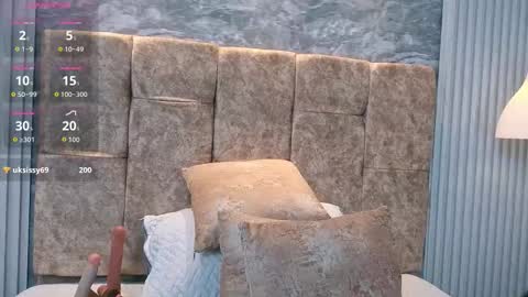 leilapons online show from March 18, 5:40 pm