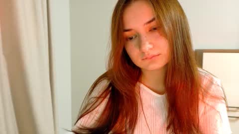 Lelia online show from October 26, 11:55 pm