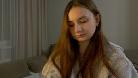 Lelia online show from March 15, 6:43 pm