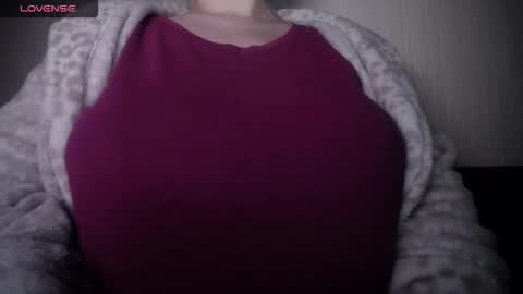 lenagolden online show from January 14, 3:50 pm