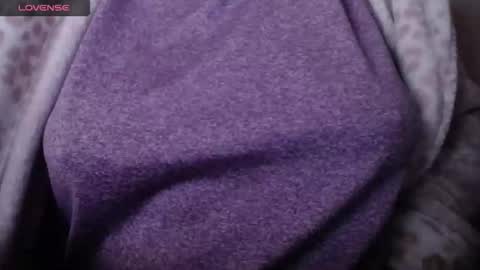 lenagolden online show from April 9, 12:10 pm