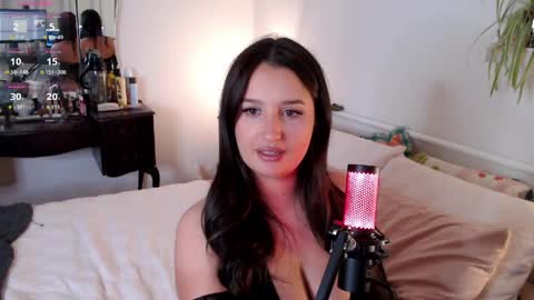 Lenas room online show from April 5, 9:41 am