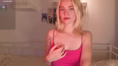  Ashly  online show from November 13, 3:33 pm