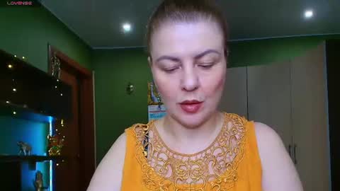 Leona tracie online show from July 10, 9:26 pm