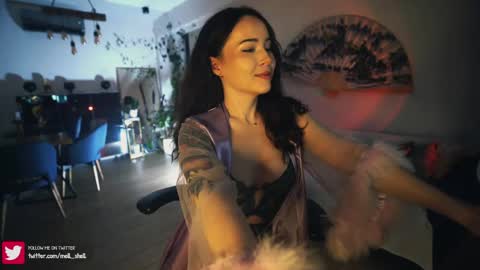 Leo online show from May 24, 10:41 pm