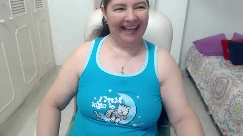 leonela   online show from May 29, 2:09 am