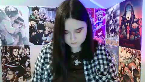 little secret online show from February 24, 7:31 am