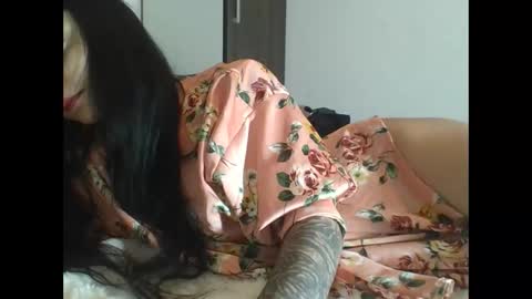 Lesley online show from February 6, 7:17 pm