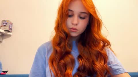 Lola online show from February 26, 8:41 pm