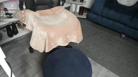 Lexie  online show from June 3, 2:33 pm