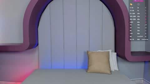 Lexie Thompson  online show from September 16, 1:30 pm