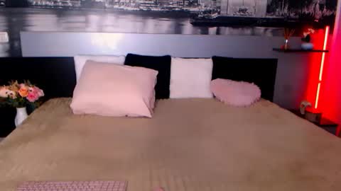 Amalia online show from March 24, 12:32 pm