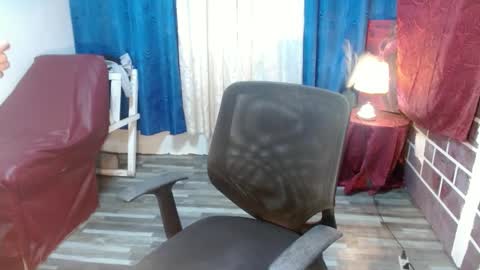 lexisecrets12 online show from January 24, 8:00 pm