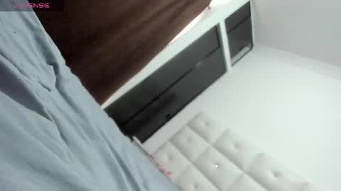 Snapshot of lexxi_ross chatting on October 10, 6:35 pm LEXXI online show from October 10, 6:35 pm