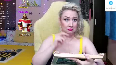 Snapshot of lexygold chatting on October 18, 5:04 pm Lexy online show from October 18, 5:04 pm