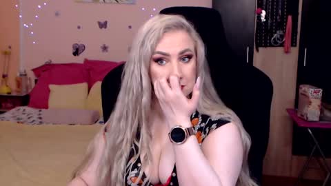 Snapshot of lexygold chatting on January 30, 1:09 pm Lexy online show from January 30, 1:09 pm