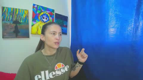 leyla_horny_bg online show from November 10, 9:32 pm