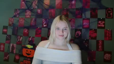 Leyla online show from October 13, 6:38 am