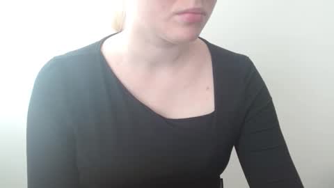 Leyla online show from March 4, 8:10 am