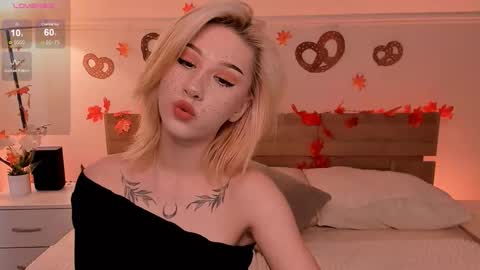 Lisa online show from September 19, 3:49 am