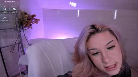 Lisa online show from September 20, 4:22 am