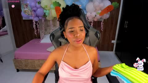 lia_16_ online show from March 30, 11:10 am