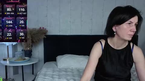 lia_reyn online show from January 9, 2:49 am