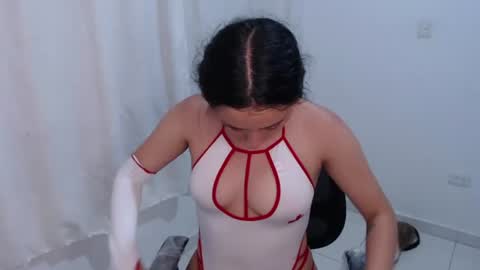   lia  online show from June 14, 3:08 am