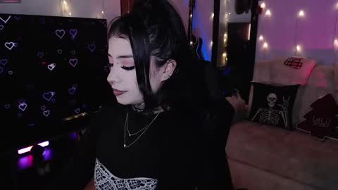 Liaa  online show from January 7, 1:09 am