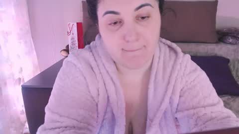 Snapshot of liahsofty chatting on January 26, 11:50 pm miss Lia  colection for travel online show from January 26, 11:50 pm