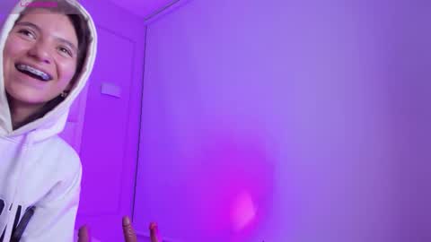 liajohnnson online show from March 21, 7:46 am