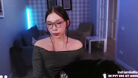 Snapshot of lialilia chatting on February 16, 7:37 am lialilia online show from February 16, 7:37 am