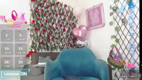 Liam  online show from April 10, 11:44 pm