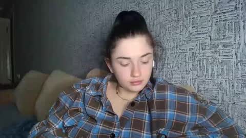 liana_diva online show from January 7, 7:28 pm