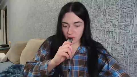 liana_diva online show from March 8, 8:13 pm