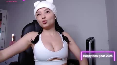 Snapshot of lianna_hot chatting on January 3, 7:07 pm --- buy my content naughty in my bio- online show from January 3, 7:07 pm