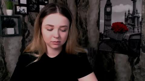 Liara online show from May 4, 7:34 am