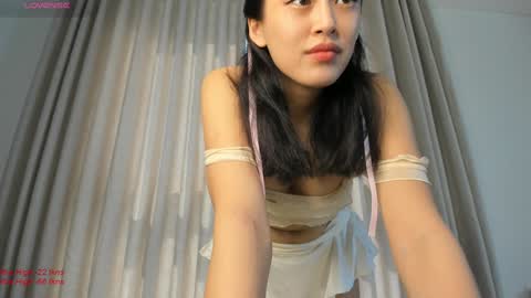 Snapshot of liavee chatting on February 3, 5:51 am Lia online show from February 3, 5:51 am