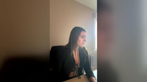 Lib ertine32 online show from February 24, 1:43 pm