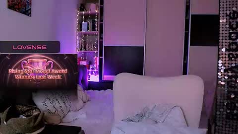 libra_mia online show from December 15, 2:50 am