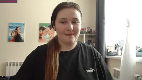 light_lunaa online show from March 7, 9:18 am