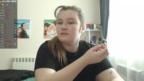 light_lunaa online show from February 11, 4:22 am