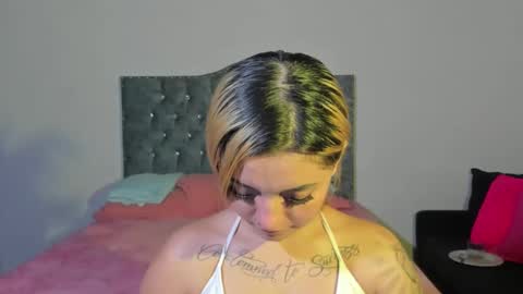 LiisaKiss online show from December 18, 3:47 am
