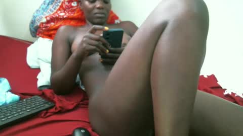 lil_donna online show from February 5, 7:07 am