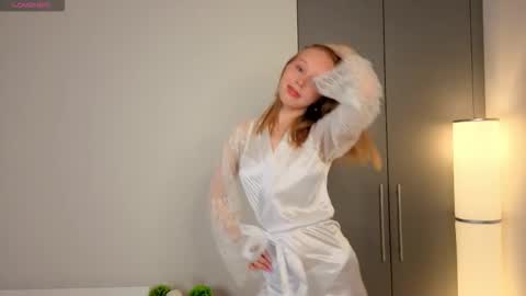 Snapshot of lil_redshine chatting on September 13, 7:44 pm Hot exclusive photos 10 for joining to my fanclub online show from September 13, 7:44 pm