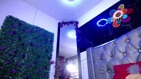   online show from February 27, 11:31 am