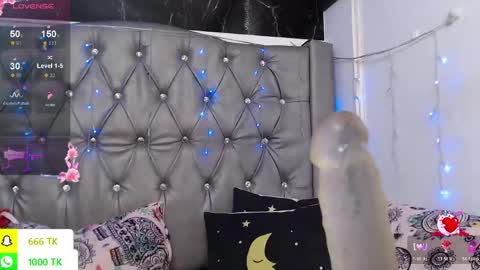   online show from April 9, 2:33 pm