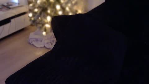 Rebecca online show from December 18, 6:01 pm