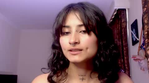 lili_clan11 online show from January 13, 10:25 pm