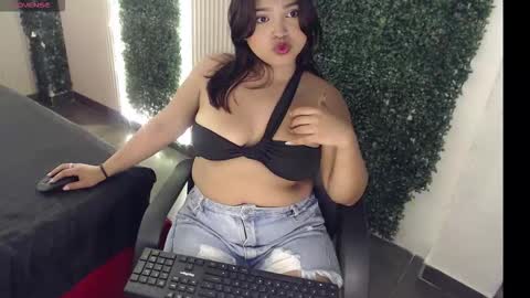 liliana online show from January 14, 7:30 pm